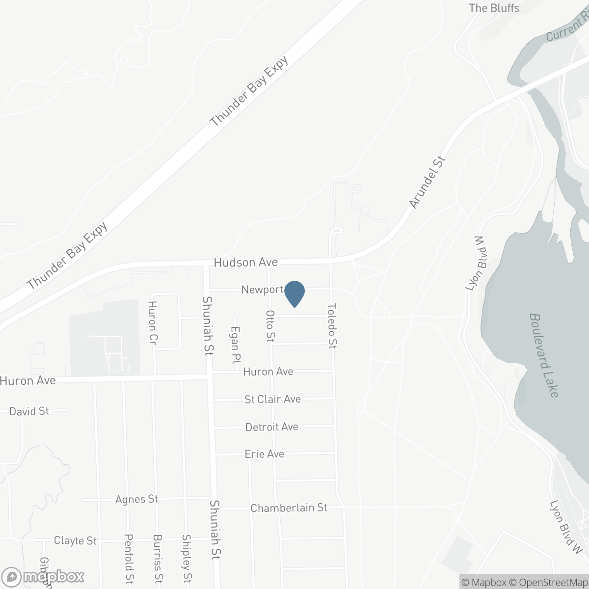 825 NEWPORT AVENUE, Thunder Bay, Ontario P7A 6J8